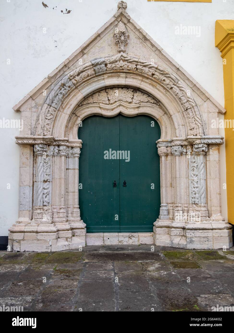 Porta di Igreja Matriz de Santa Cruz, Praia da Vitoria Foto Stock