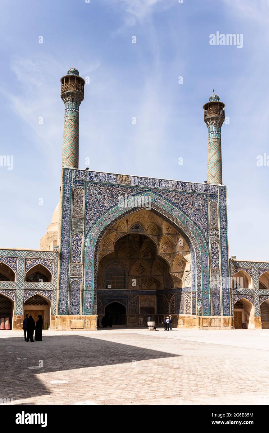 Edificio principale (sala di preghiera) e cortile della moschea del venerdì (moschea di Jameh), Isfahan (Esfahan), Provincia di Isfahan, Iran, Persia, Asia occidentale, Asia Foto Stock