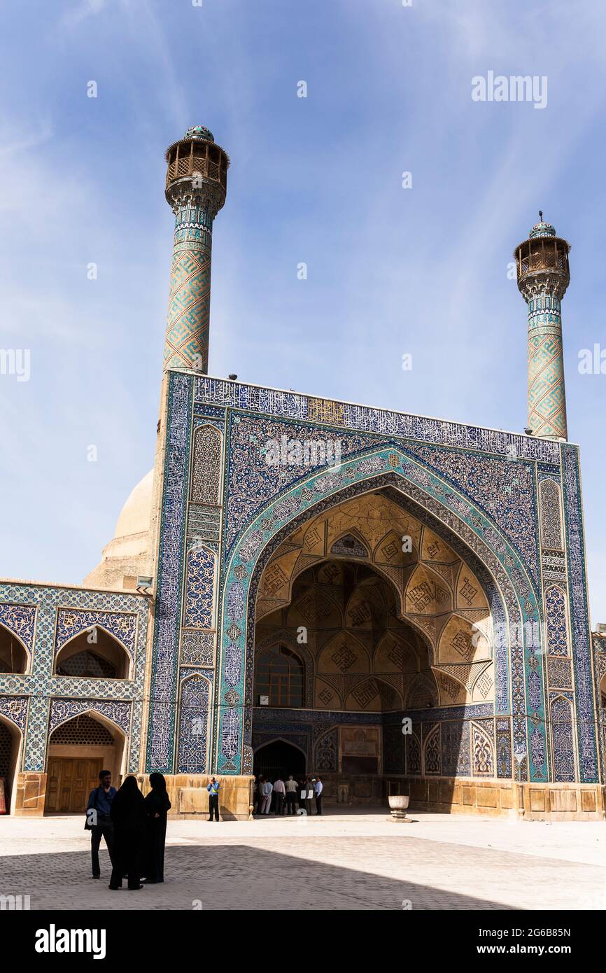 Edificio principale (sala di preghiera) e cortile della moschea del venerdì (moschea di Jameh), Isfahan (Esfahan), Provincia di Isfahan, Iran, Persia, Asia occidentale, Asia Foto Stock