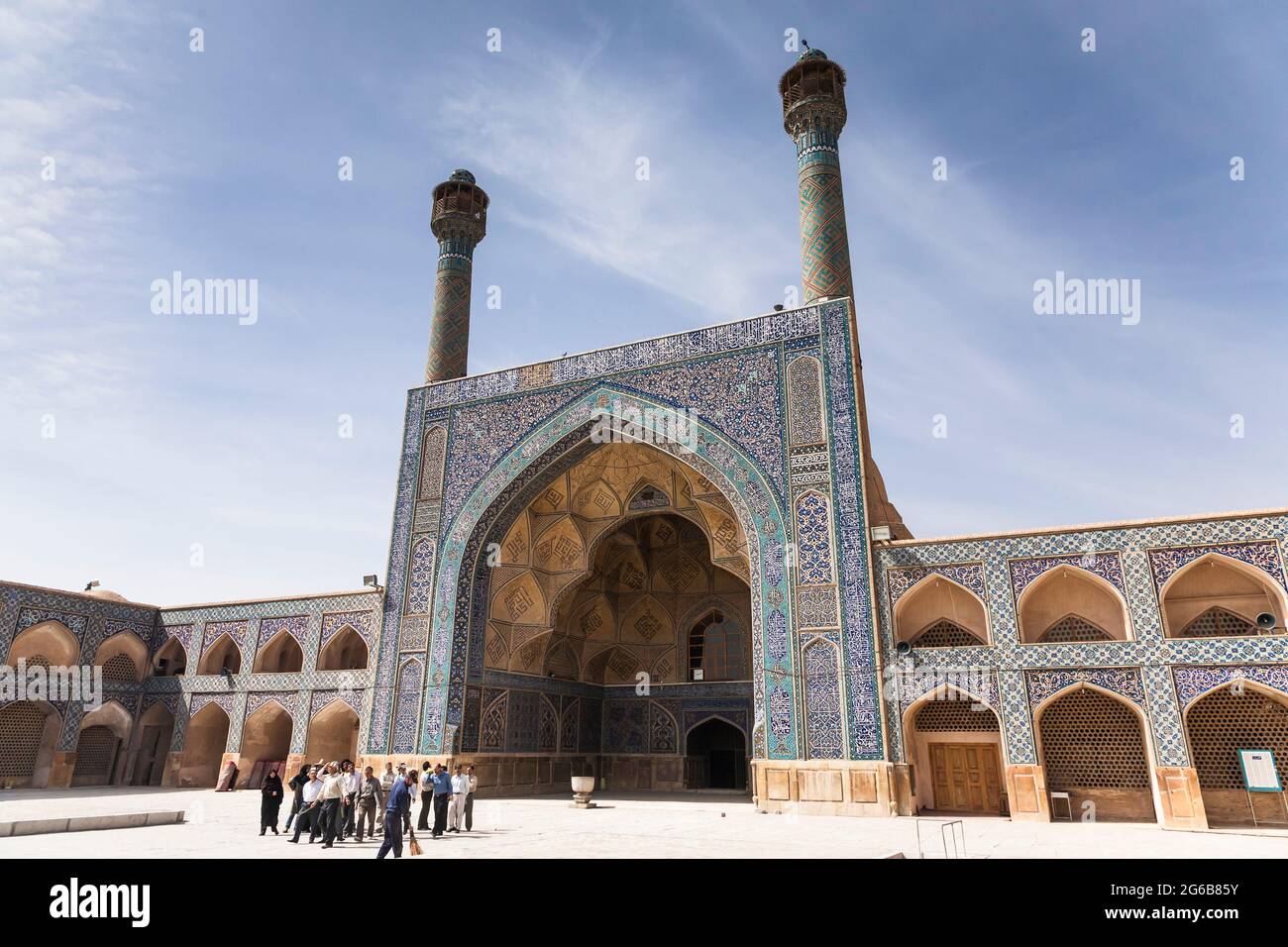 Edificio principale (sala di preghiera) e cortile della moschea del venerdì (moschea di Jameh), Isfahan (Esfahan), Provincia di Isfahan, Iran, Persia, Asia occidentale, Asia Foto Stock