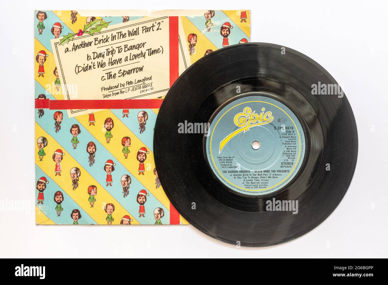 Non importa i regali del gruppo pop Barron Knights, una foto d'archivio del disco in vinile singolo da 7' a 45 giri/min nella manica Foto Stock