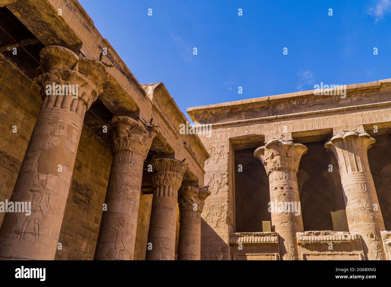 Il Tempio di Horus a Edfu, Egitto Foto Stock