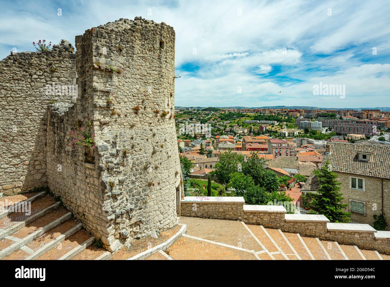 Vista da Torre Terzano della città di Campobasso, Molise, Italia, Europa Foto Stock