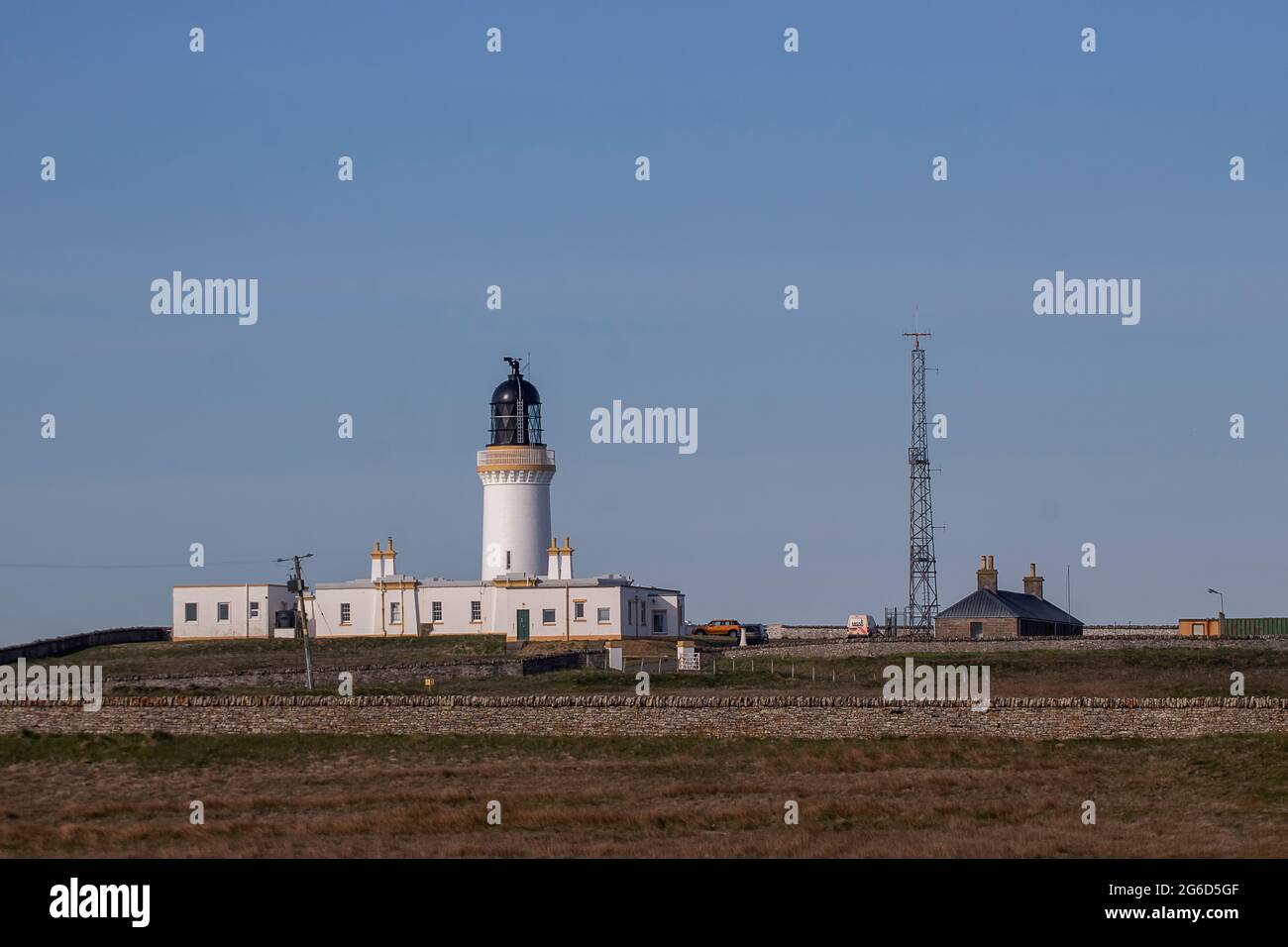 Faro di Noss Head vicino a Wick nelle Highlands scozzesi, Regno Unito Foto Stock