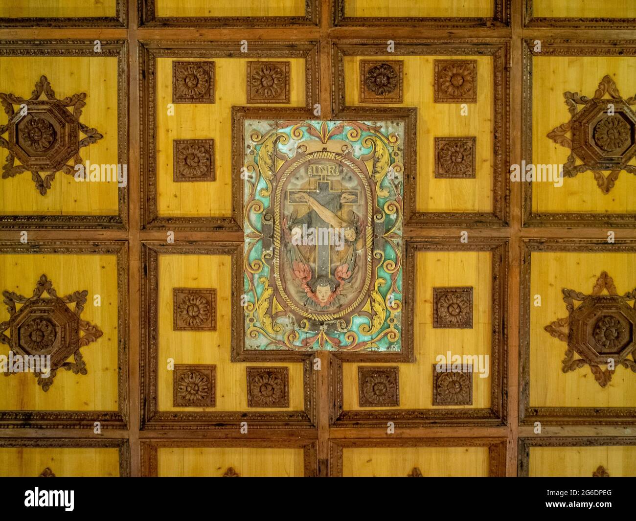 Soffitto intagliato in legno del convento di São Francisco, Angra do Heroismo Foto Stock