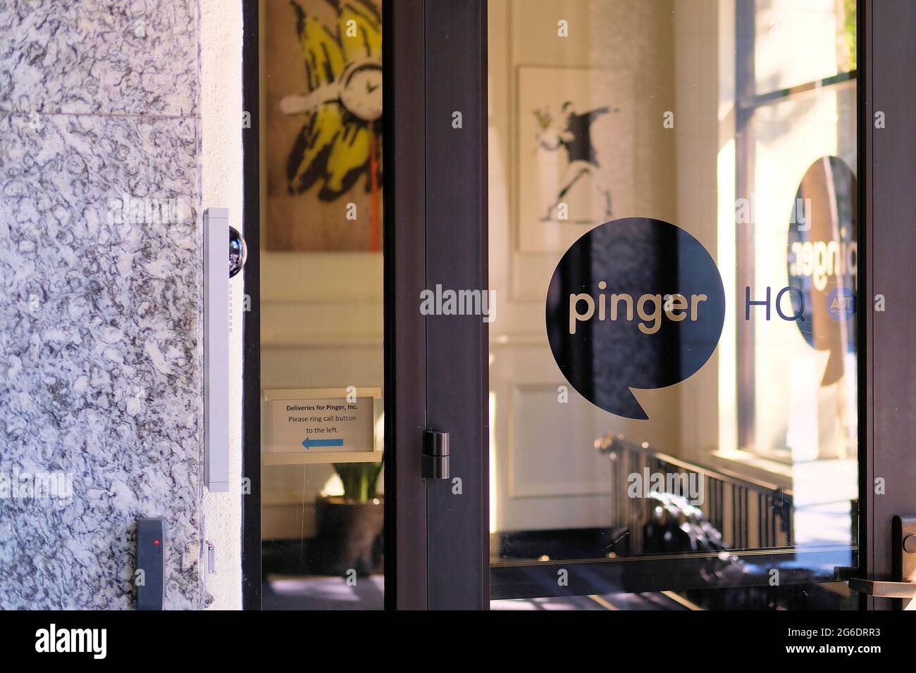 Porta principale per lo sviluppatore di applicazioni di comunicazione, la sede centrale di Pinger nel centro di San Jose, California, USA; iniziata nel 2005; avvio della Silicon Valley. Foto Stock