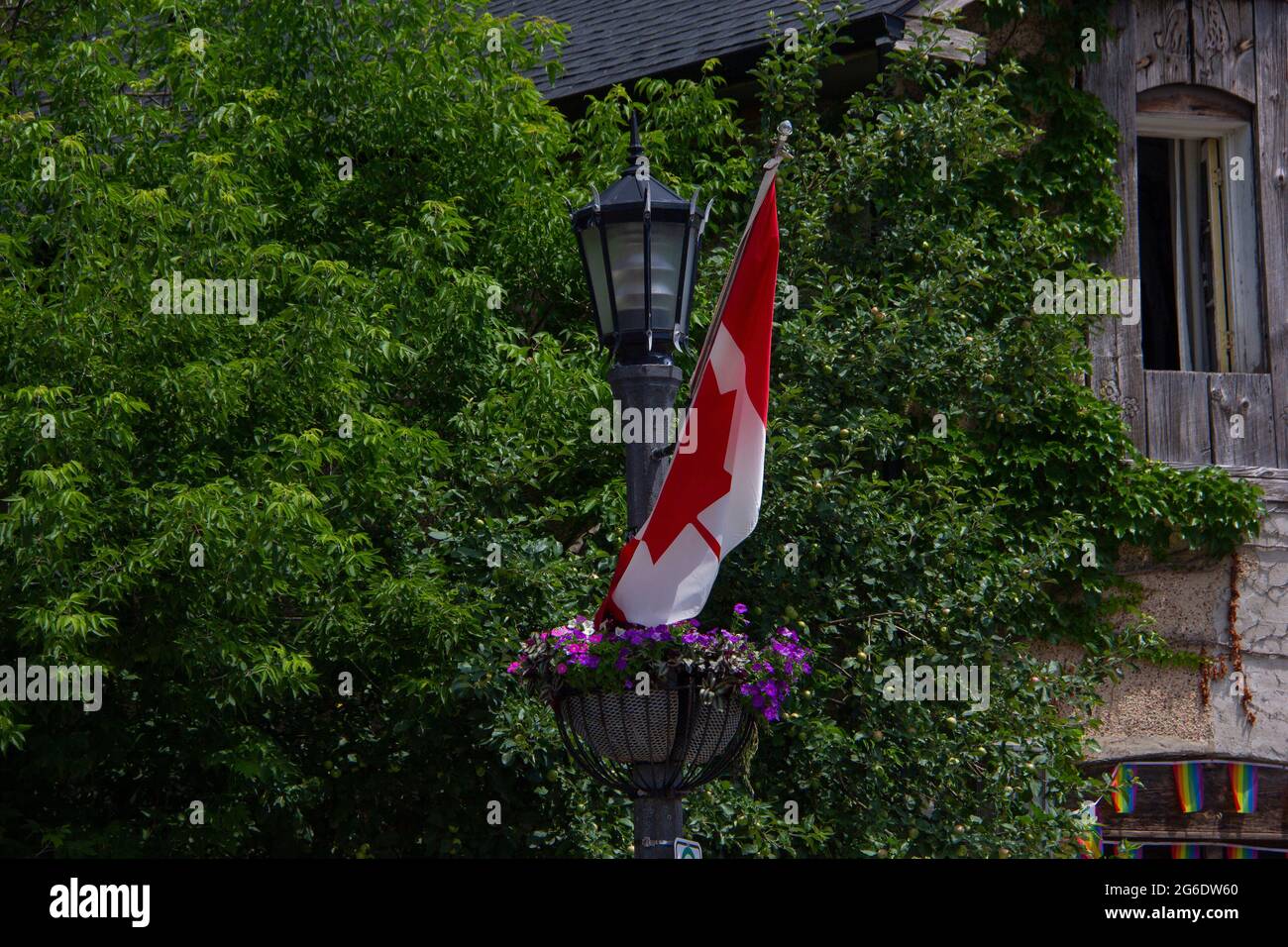 Bandiera canadese su un lampione Foto Stock