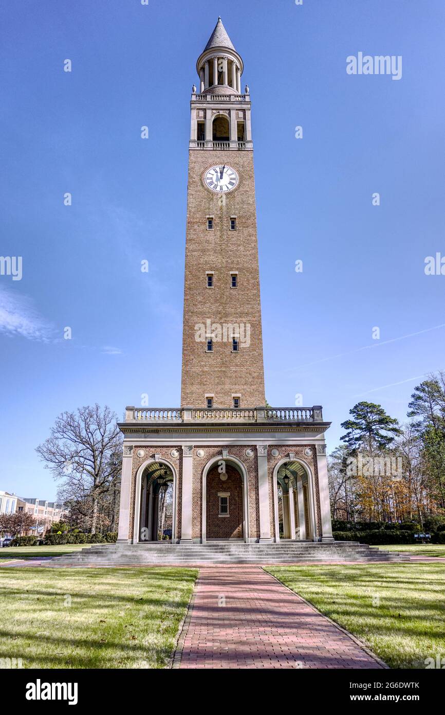 La torre campanaria Morehead Patterson nel campus dell'UNC a Chapel Hill, North Carolina Foto Stock