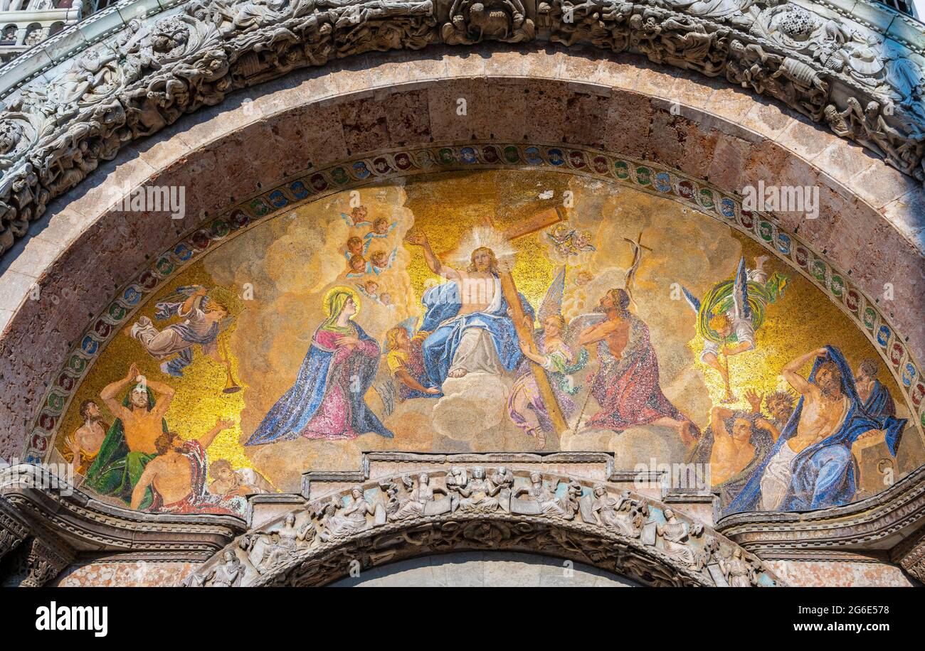 Volta interna dorata, Basilica di San Marco, Basilica di San Marco, Piazza San Marco, Venezia, Veneto, Italia Foto Stock