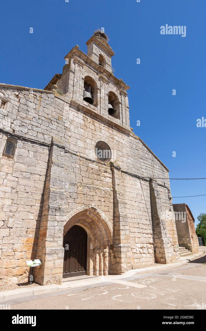 Chiesa di San Esteban in Quintana del Puente città nella provincia di Palencia, Castiglia e Leon, Spagna Foto Stock
