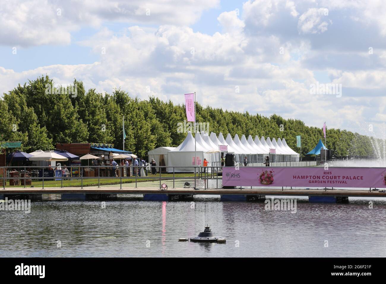 Long Water, RHS Hampton Court Palace Garden Festival 2021, Preview Day, 5 luglio 2021, Londra, Inghilterra, REGNO UNITO Foto Stock