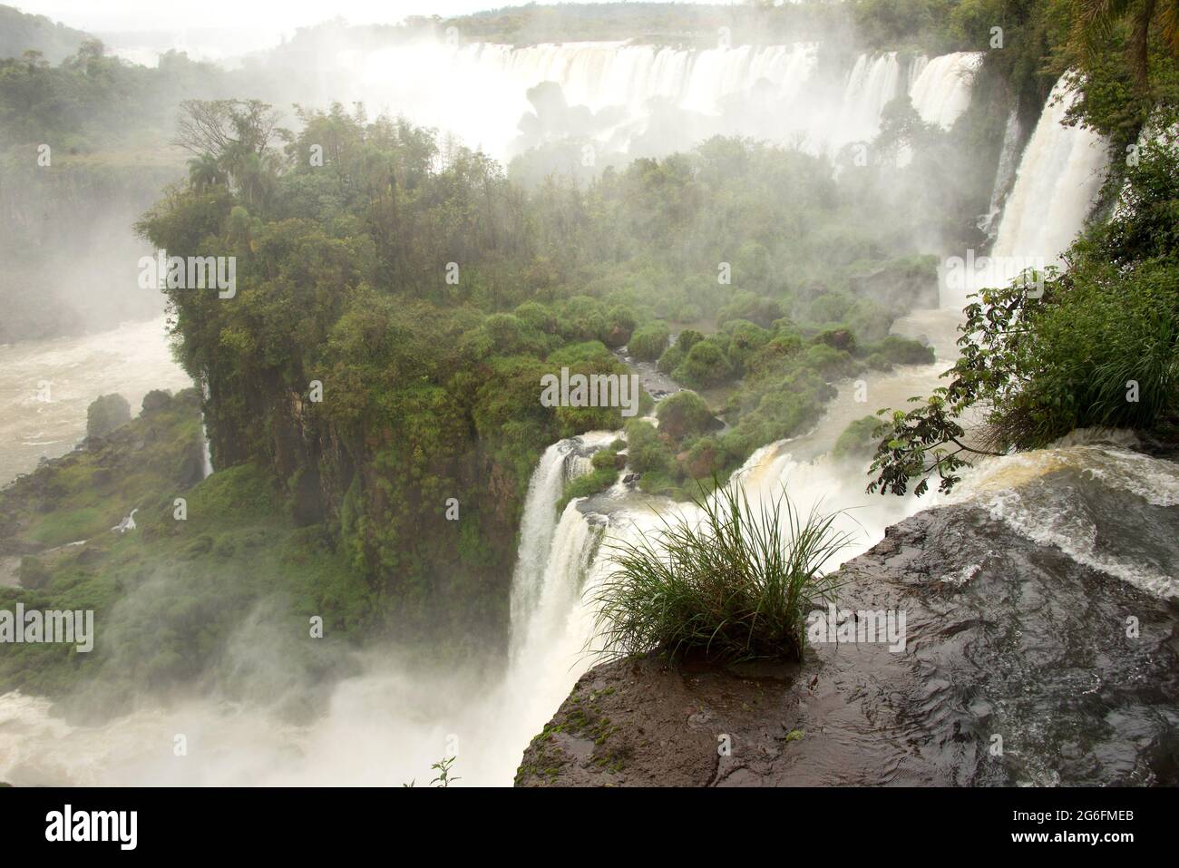 Cascate Iguazu Parco Nazionale Patrimonio Mondiale dell'UNESCO, Argentina. Foto Stock