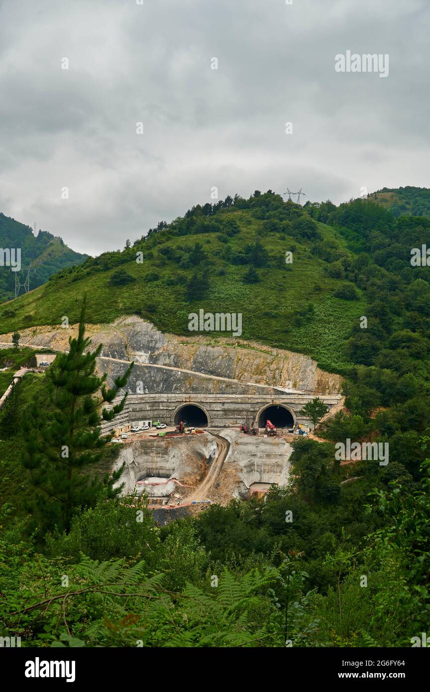 Lavori di apertura dei nuovi tunnel Seberetxe, Seberetxe, Buia, Bilbao, Biscay, Paesi Baschi, Spagna, Europa Foto Stock