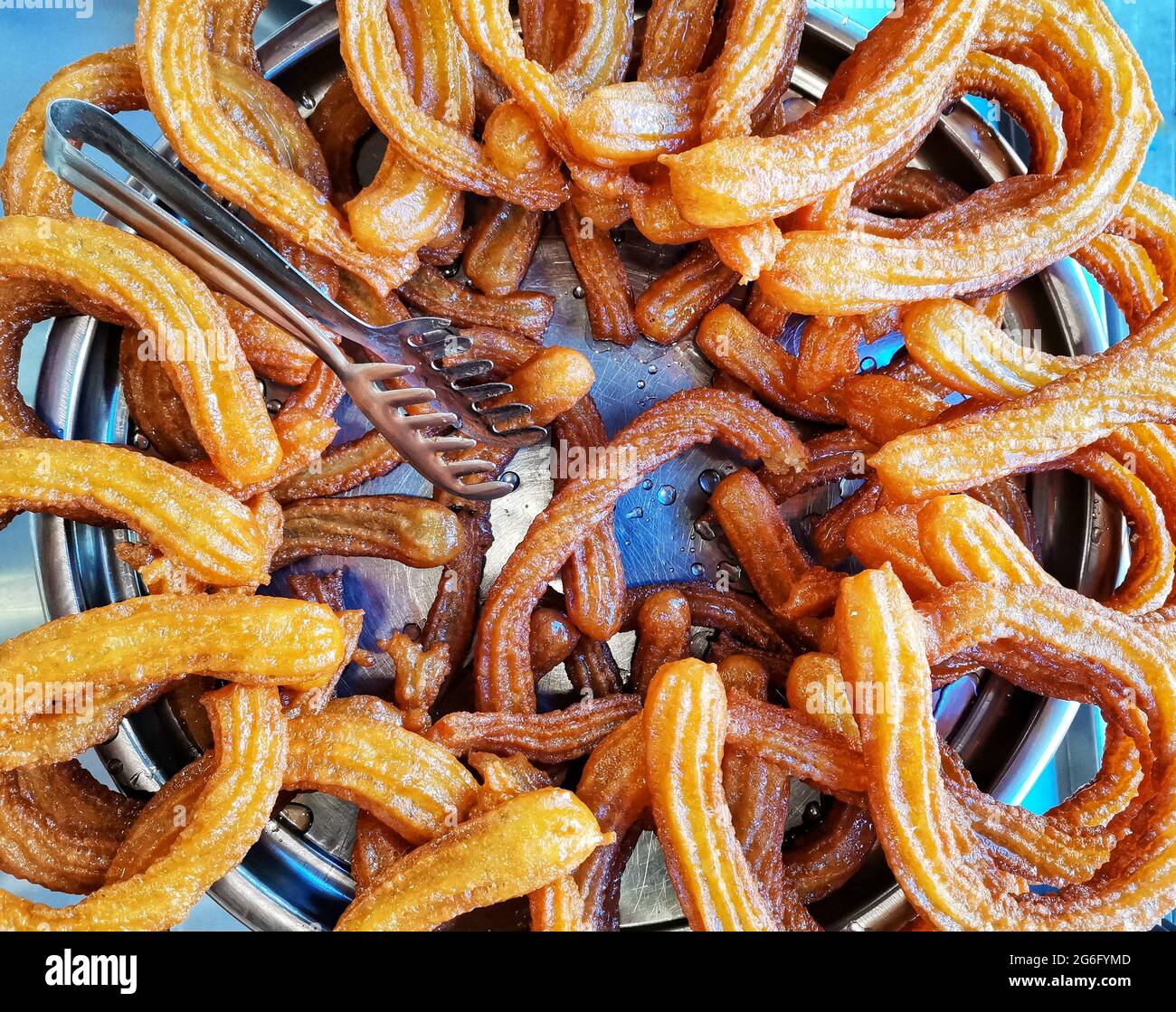 Dessert turco. Dessert Tulumba. Gnocchi fritti. Foto Stock