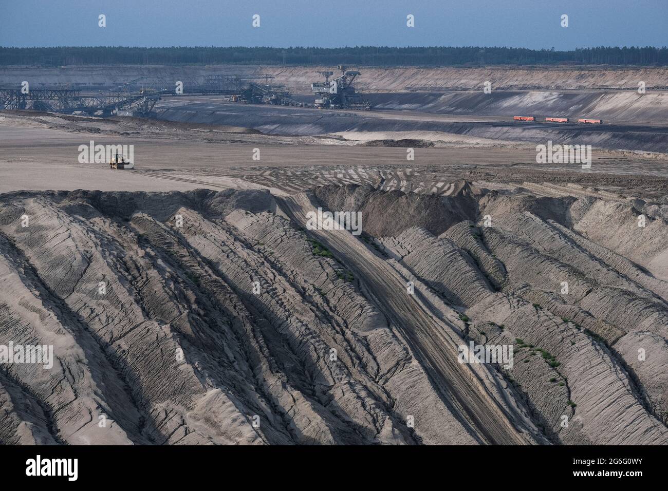 Miniera di lignite a cielo aperto, Niederlausitz, Germania Foto Stock