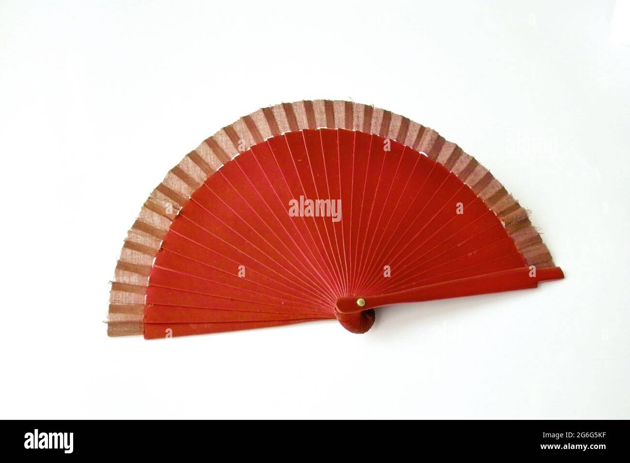ventilatore portatile in legno rosso Foto Stock