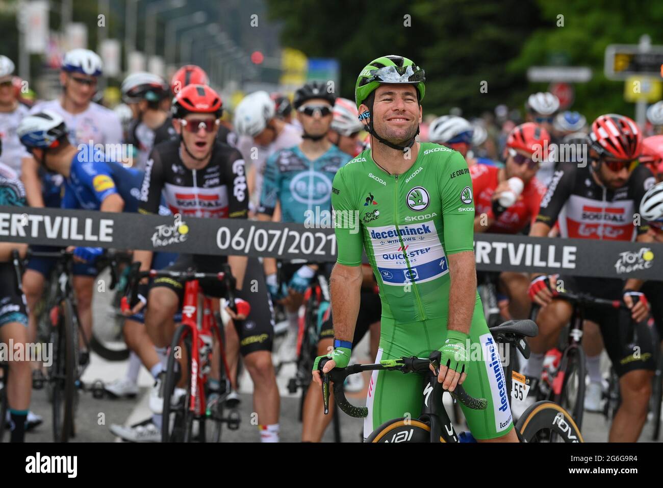 British Mark Cavendish of Deceuninck - Quick-Step indossa la maglia a punti verdi raffigurata all'inizio della fase 10 della 108a edizione del Tour Foto Stock