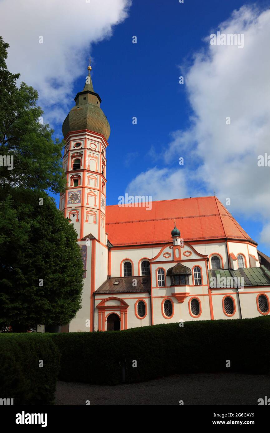 Kloster Andechs ist heute Teil der Benediktinerabtei Sankt Bonifaz in München, die Benediktinermönche auf dem Heiligen Berg Bayerns betreuen eine der Foto Stock