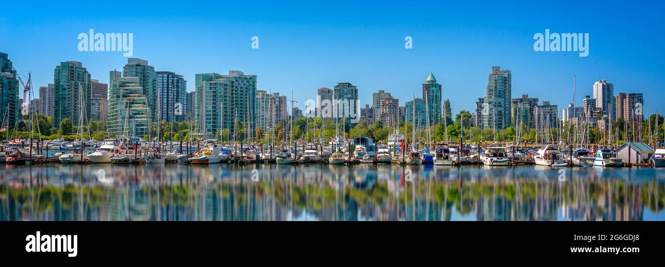Skyline di Vancouver, panorama da Stanley Park in estate, Bridish Columbia, Canada Foto Stock