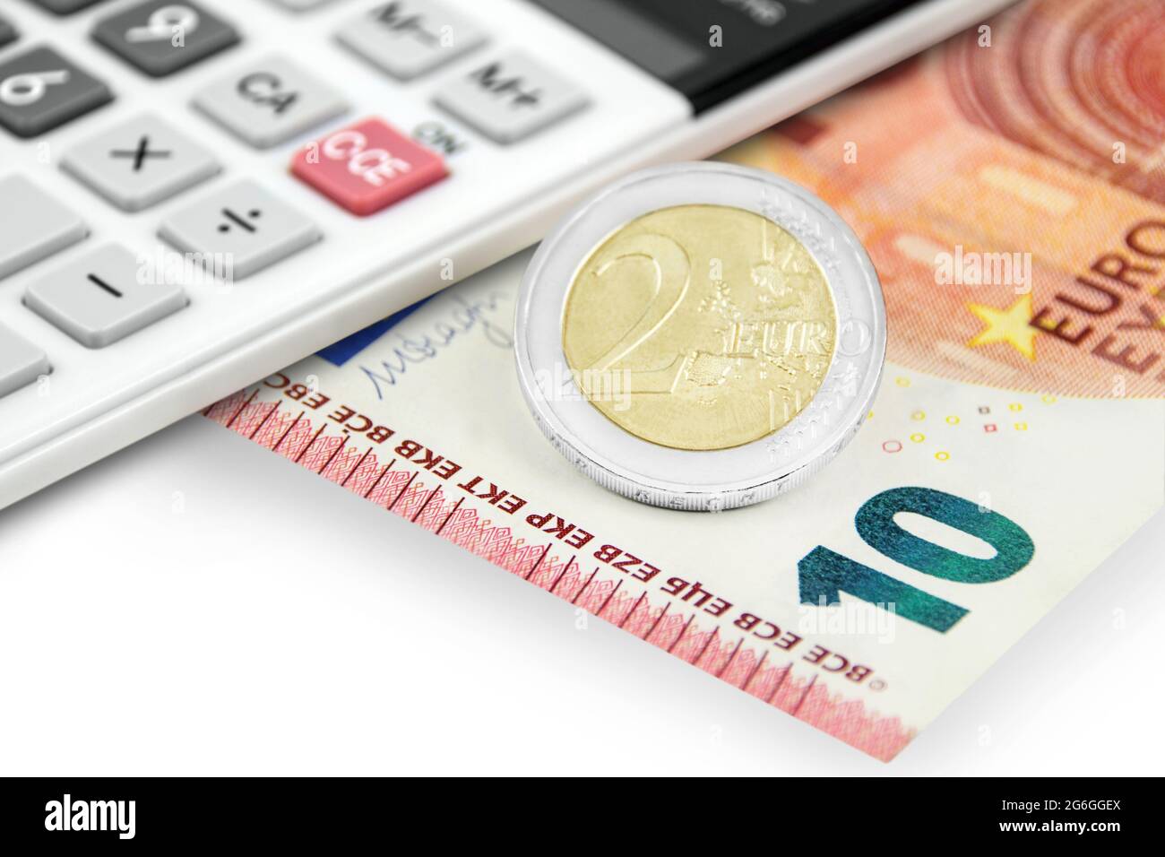 RECHNER und 12,00 Euro auf weissem Hintergrund Foto Stock