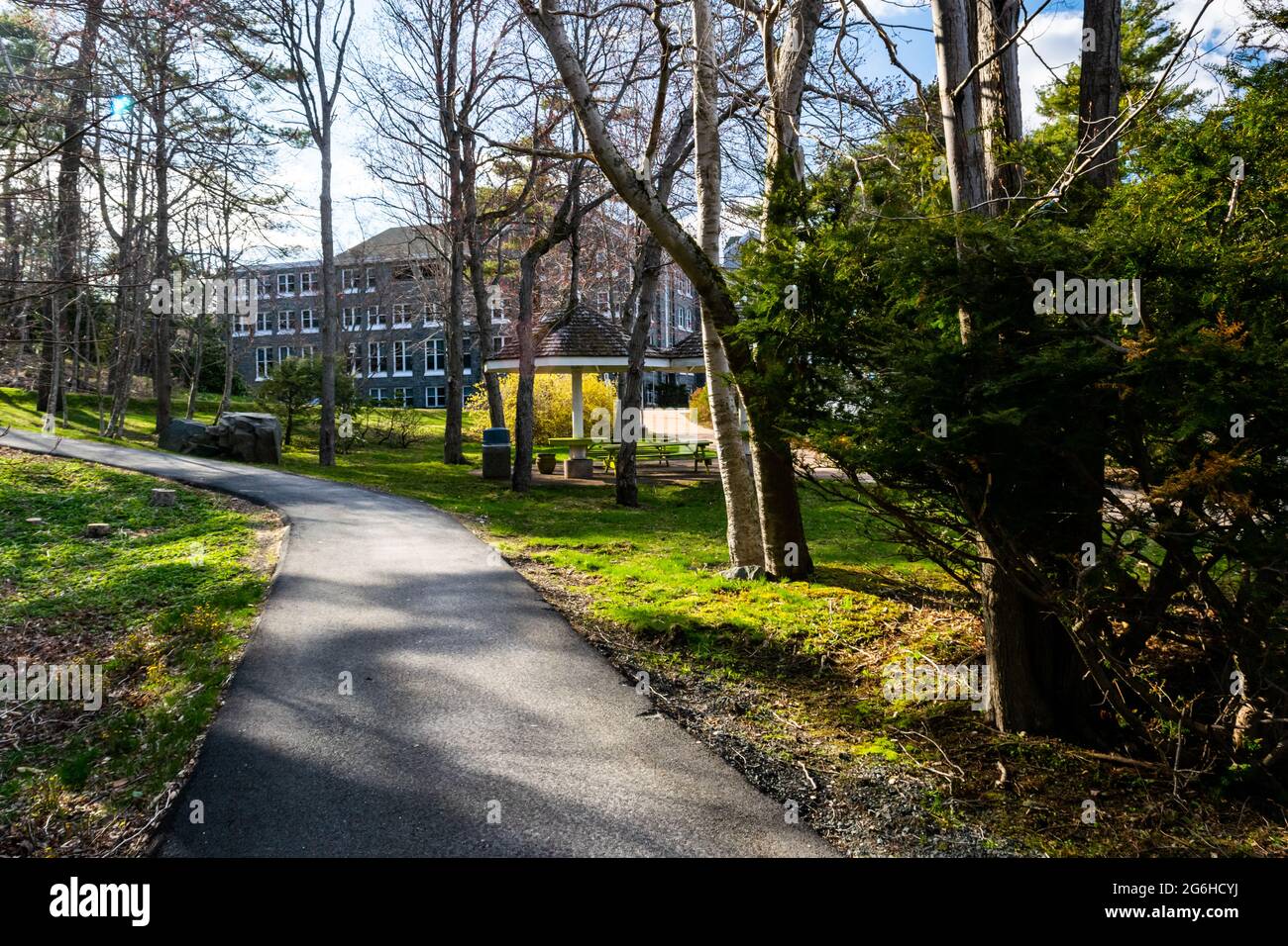 percorso attraverso il campus dell'università di mount saint vincent Foto Stock