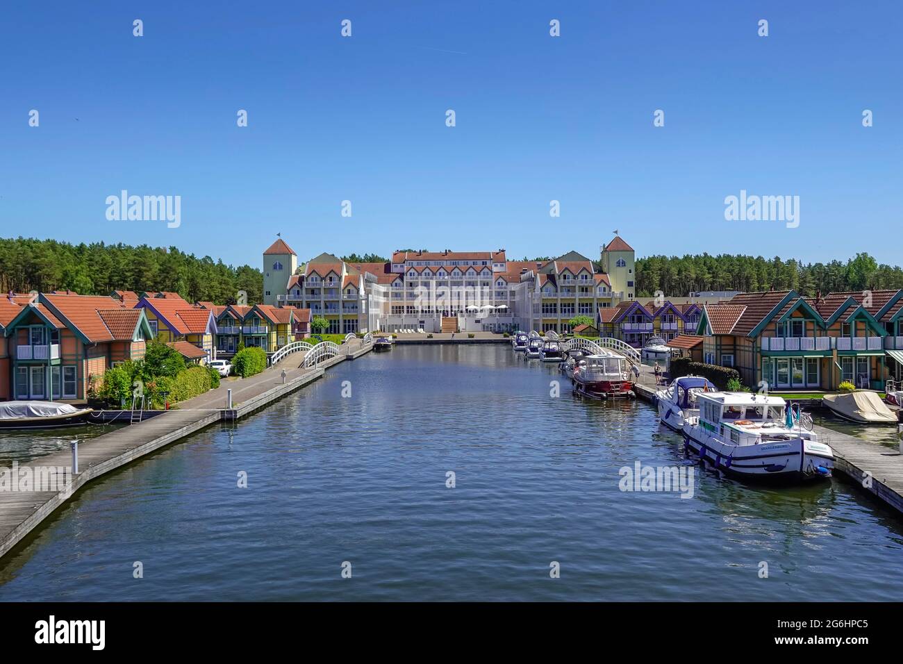 Ferienpark Rheinsberger Hafendorf, Rheinsberg, Landkreis Ostprignitz-Ruppin, Brandeburgo, Germania Foto Stock