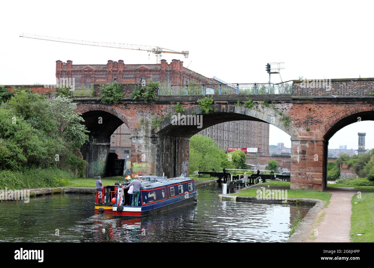 Narrowboat presso il molo di Stanley a Liverpool Foto Stock