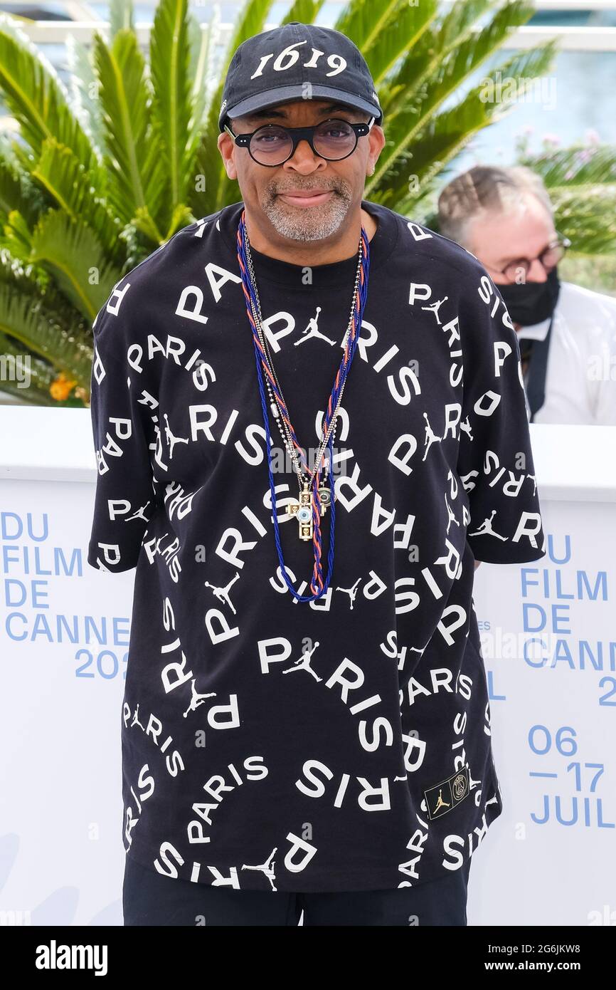 Palais des festival, Cannes, Francia. 6 luglio 2021. Spike Lee si pone al Photocall per il Jury Officiel Du 74th Festival. Foto per credito: Julie Edwards/Alamy Live News Foto Stock