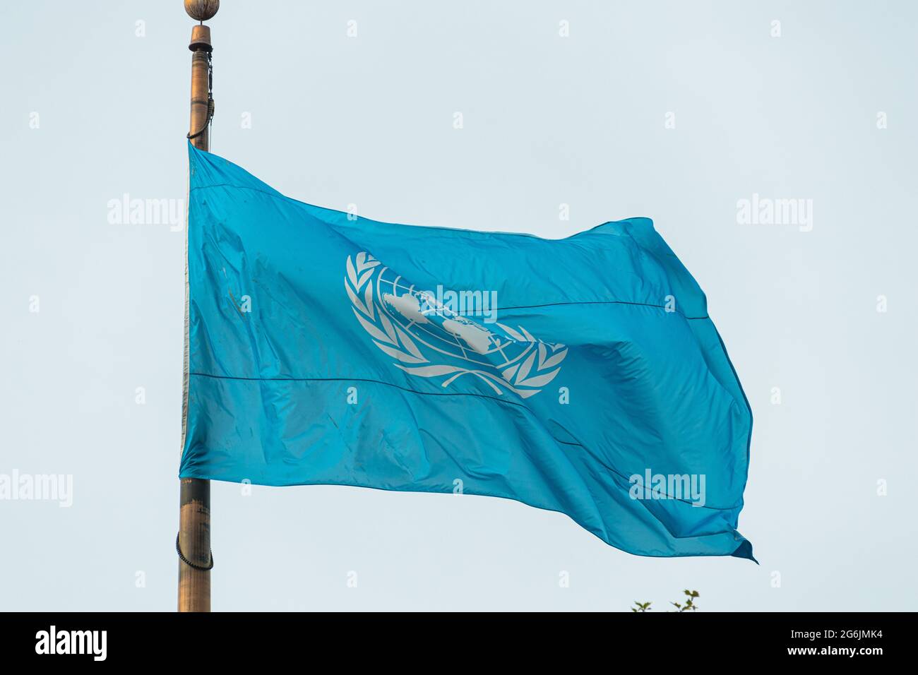 Bandiera delle Nazioni Unite in alto vento. San Francisco, California Foto Stock
