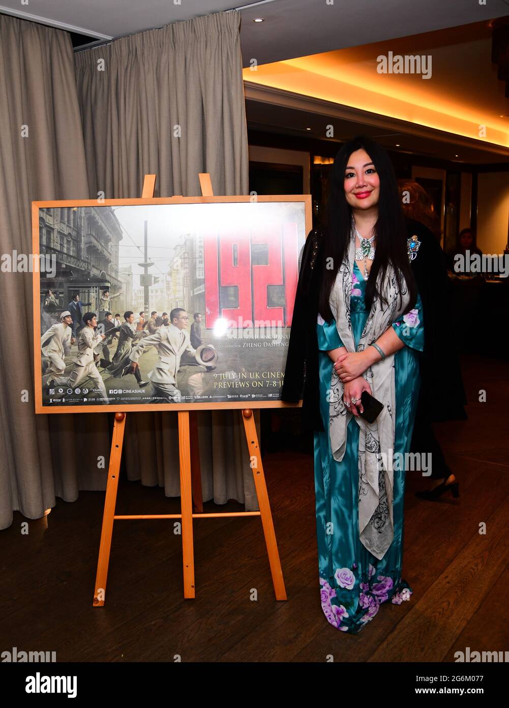 Mayfair Hotel, Londra, Regno Unito. 6 luglio 2021, UK Film Premiere: La celebrazione patriottica cinese '1921' il Partito comunista cinese, il compleanno 'il film cinese '1921' rivisita la storia della fondazione CPC' ha 13 milioni di dollari di apertura giorno, superando le uscite di Hollywood come "Cruella", "A quiet place Part II" e "Peter Rabbit 2". Di Trinity Film al Mayfair Hotel, il 6 luglio 2021, Londra, Regno Unito. Nel 1921, Trinity Cine Asia ha firmato con Global Blockchain Stock Exchange per salvaguardare il futuro digitale del Cinema. Foto Stock