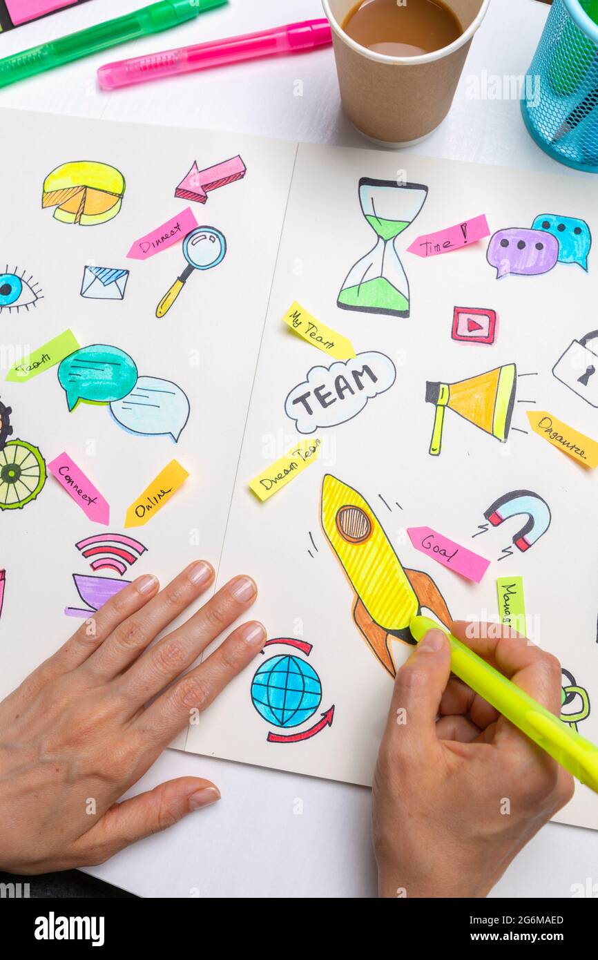 Concetto di business planning per il progetto di marketing digitale. Foto Stock
