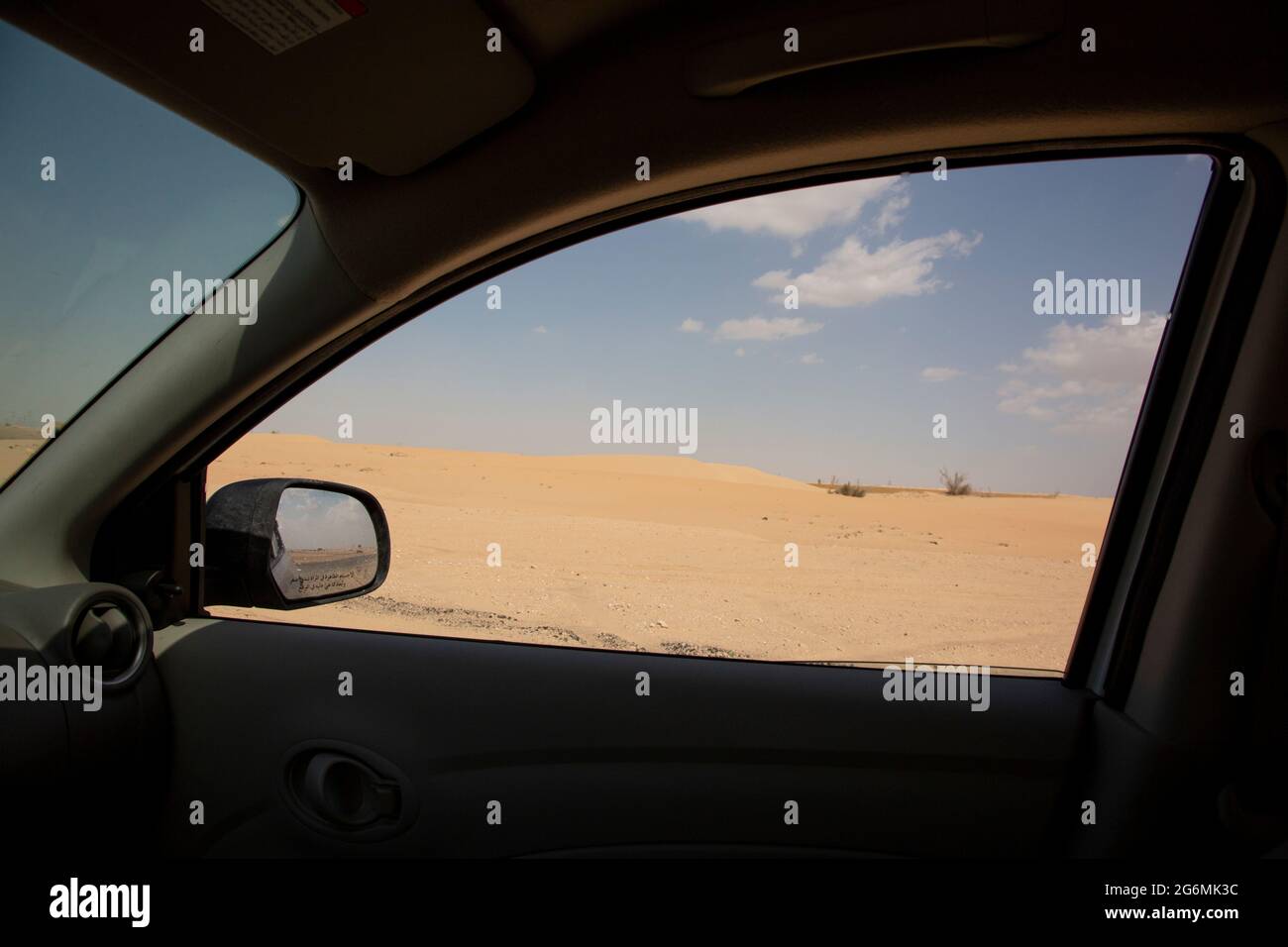 Guida nel deserto di Dubai, Emirati Arabi Uniti. Foto Stock