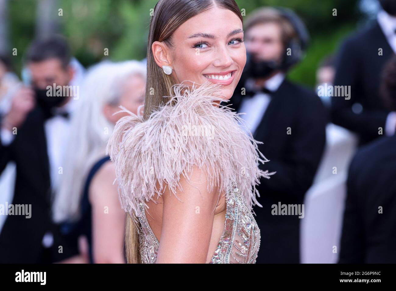 Cannes, Francia. 07 luglio 2021. CANNES - 07 LUGLIO: Lorena Rae arriva alla prima di ' TOUT S'EST BIEN PASSE ' durante il 74a Festival del Cinema di Cannes il 07 luglio 2021 al Palais des Festivals a Cannes, Francia. (Foto di Lyvans Boolaky/ÙPtertainment/Sipa USA) Credit: Sipa USA/Alamy Live News Foto Stock