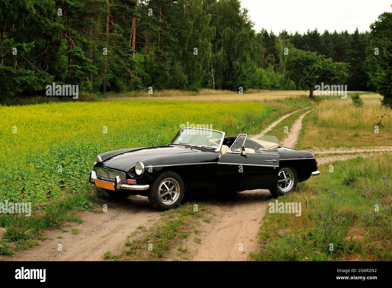 auto, oldtimer, lifestyle, oldtimer, outdoor, auto, viaggi, vacanze, week-end, piacere, cabrio, nero, MG, foto Kazimierz Jurewicz Foto Stock