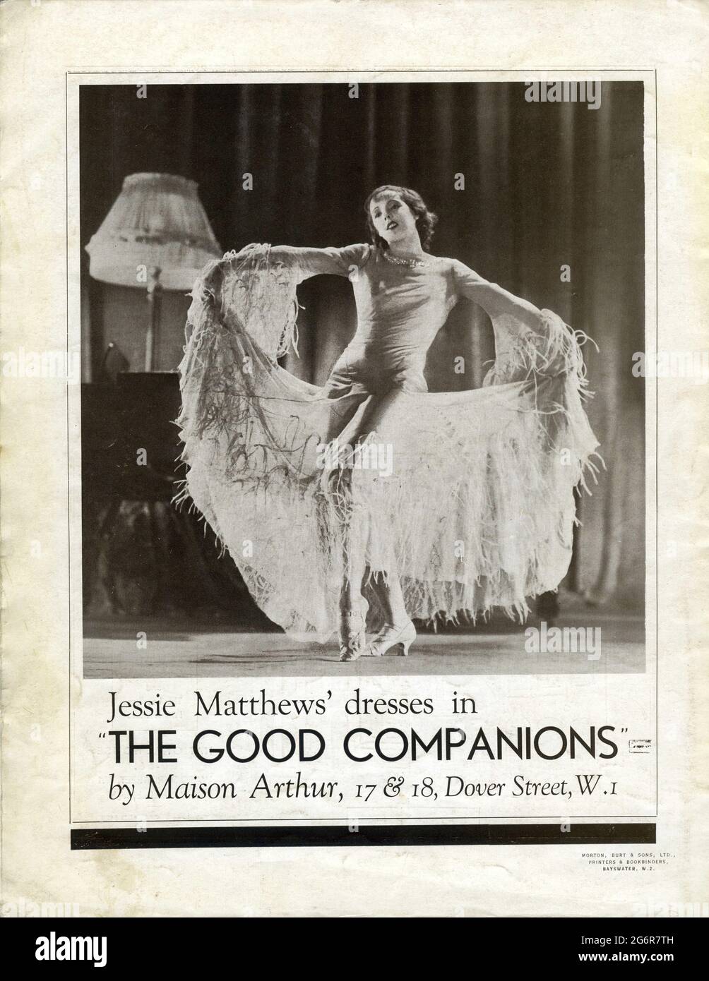Copertina della prima Brochure per la performance di gala alla presenza di Re Giorgio V e della Regina Maria martedi 28 febbraio 1933 al New Victoria Theatre di Londra con pubblicita per