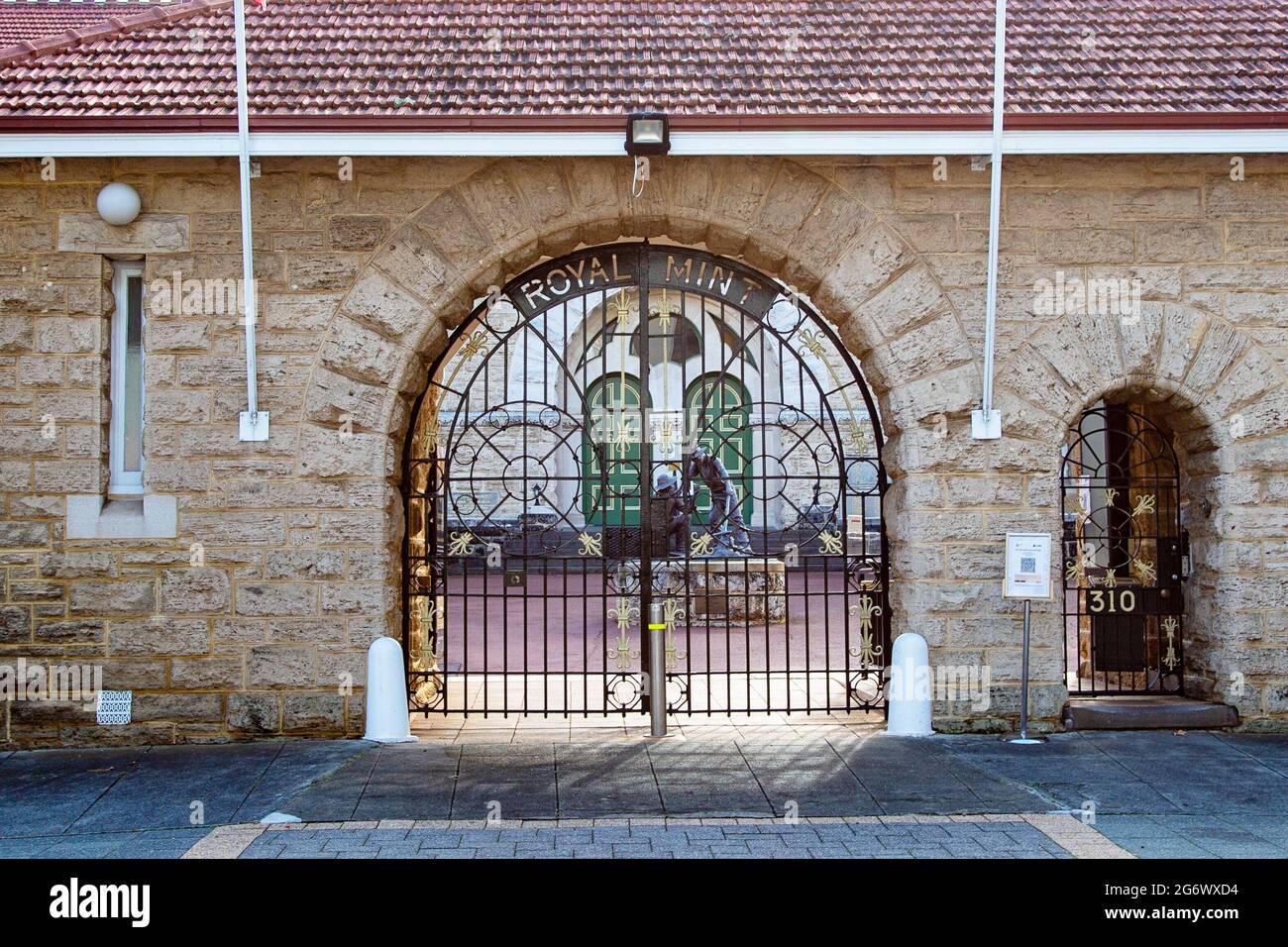 Ingresso frontale alla Perth Royal Mint Foto Stock