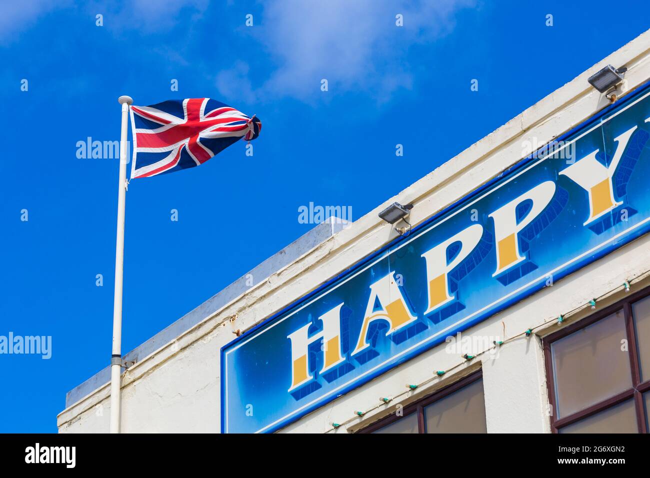 Bournemouth, Dorset UK. 9 luglio 2021. Bournemouth riconosce il successo calcistico dell'Inghilterra in vista della finale contro l'Italia domenica - speriamo che saranno felici i tifosi! Credit: Carolyn Jenkins/Alamy Live News Foto Stock