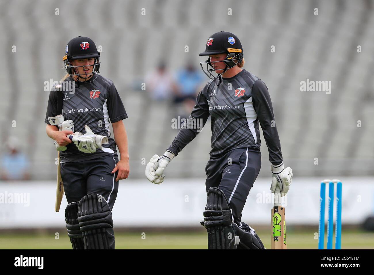 Manchester, Regno Unito. 09 luglio 2021. Georgie Boyce di Thunder è fuori per 34 corse catturate nel campo da Cordelia Griffith fuori dal bowling di Gaya Gole a Manchester, Regno Unito il 7/9/2021. (Foto di Conor Molloy/News Images/Sipa USA) Credit: Sipa USA/Alamy Live News Foto Stock