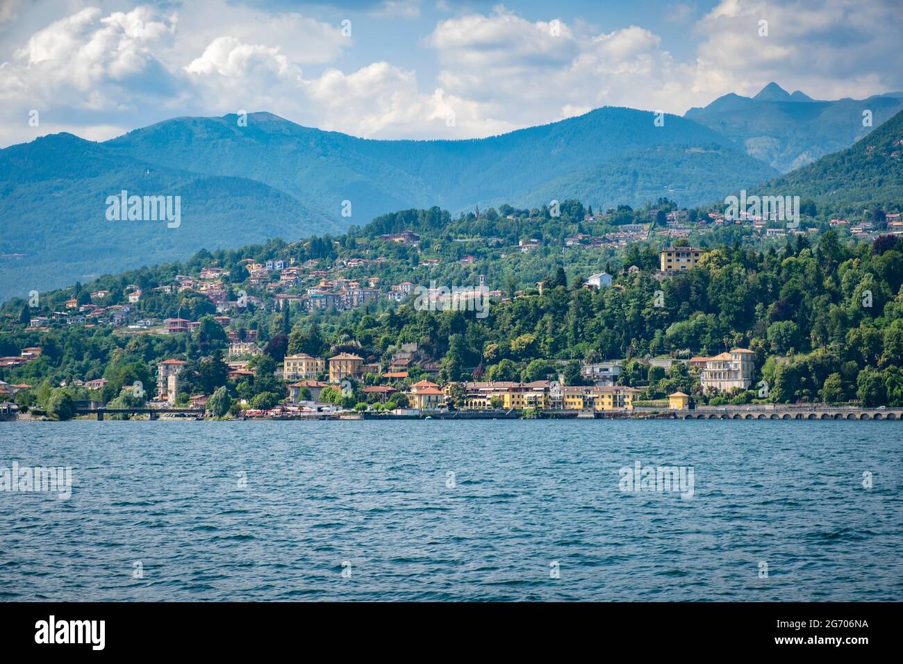 Ciclismo e relax lungo il Lago maggiore a Verbania, Italia Foto Stock