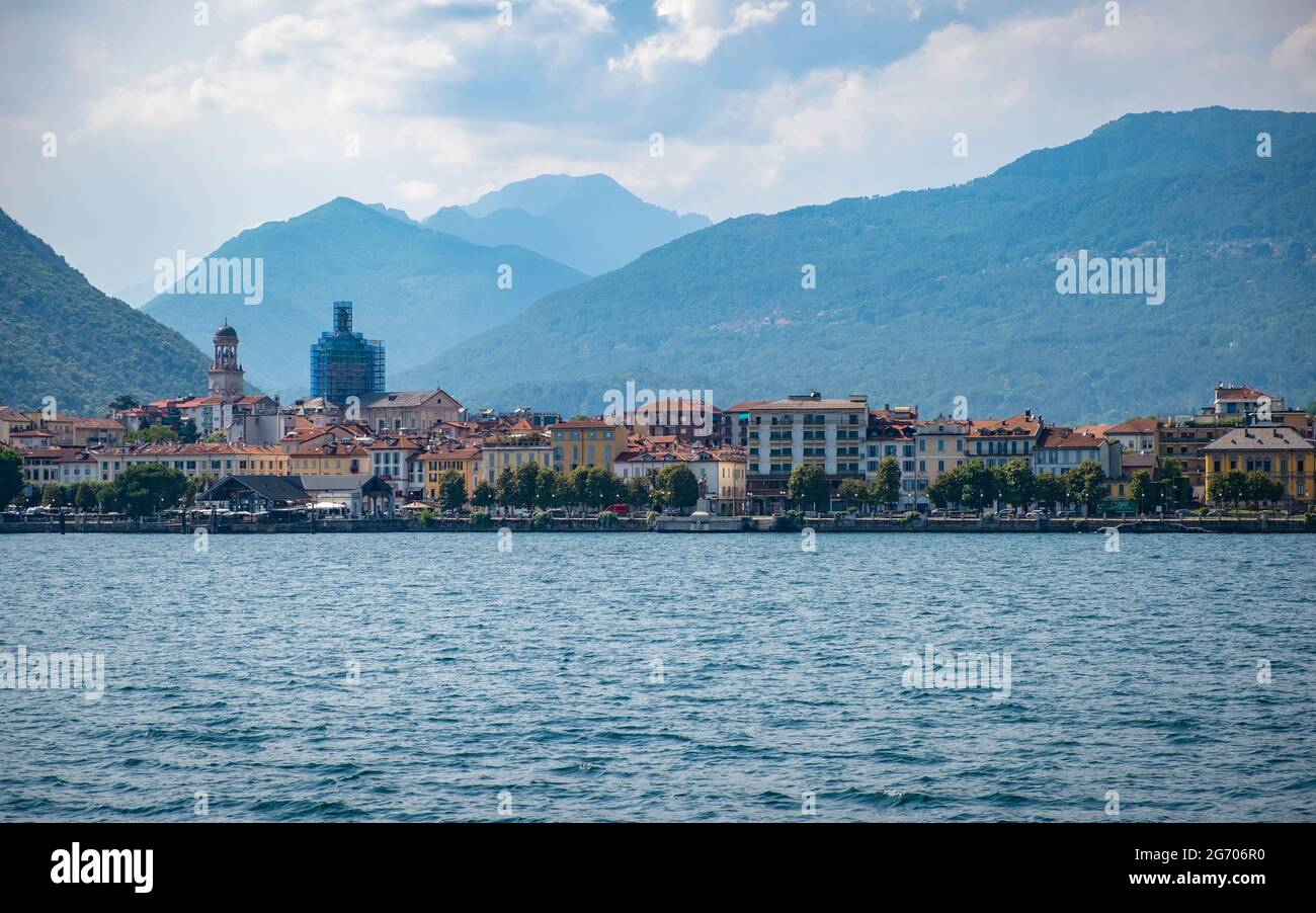 Ciclismo e relax lungo il Lago maggiore a Verbania, Italia Foto Stock