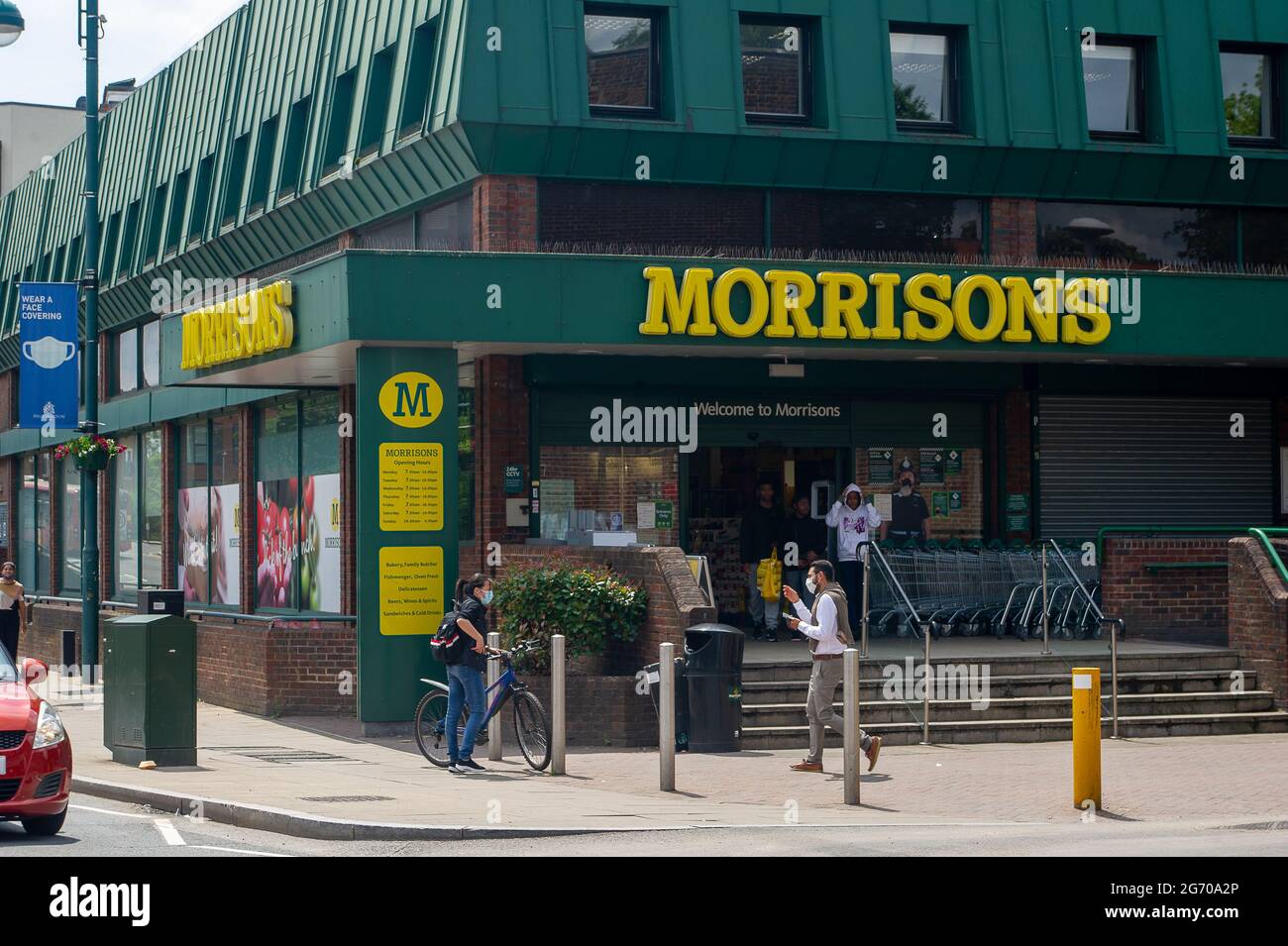 West Drayton, London Borough of Hillingdon, Regno Unito. 9 luglio 2021. I proprietari dei supermercati Morrisons sono ampiamente segnalati per essere in considerazione una vendita della loro attività ad una società di private equity chiamata Fortezza per £6,3 miliardi. Credit: Maureen McLean/Alamy Live News Foto Stock