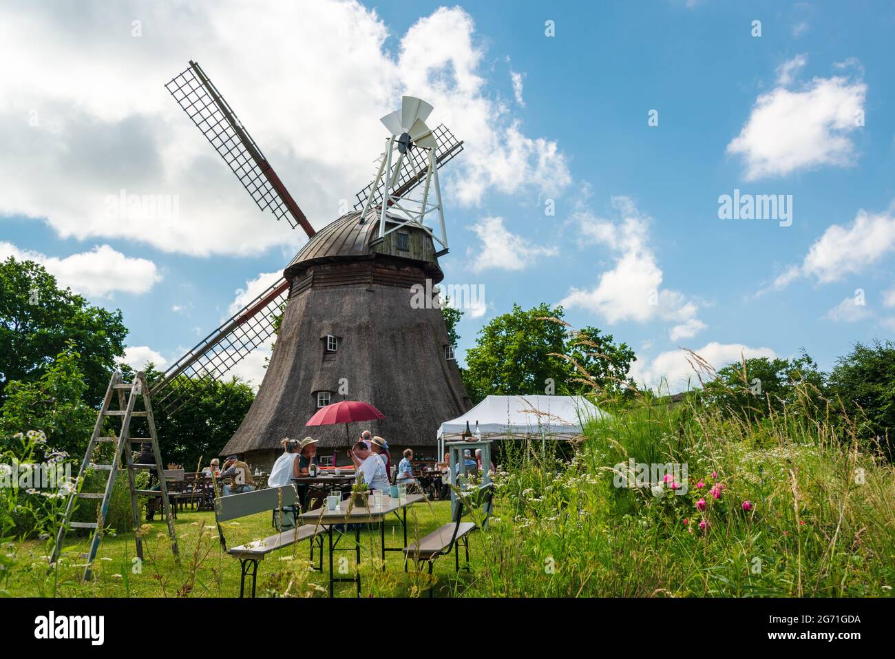 Ausflugslokal, die Mühle Grebin, zum Kaffee und Kuchen mit musikalischer Untermalung Foto Stock