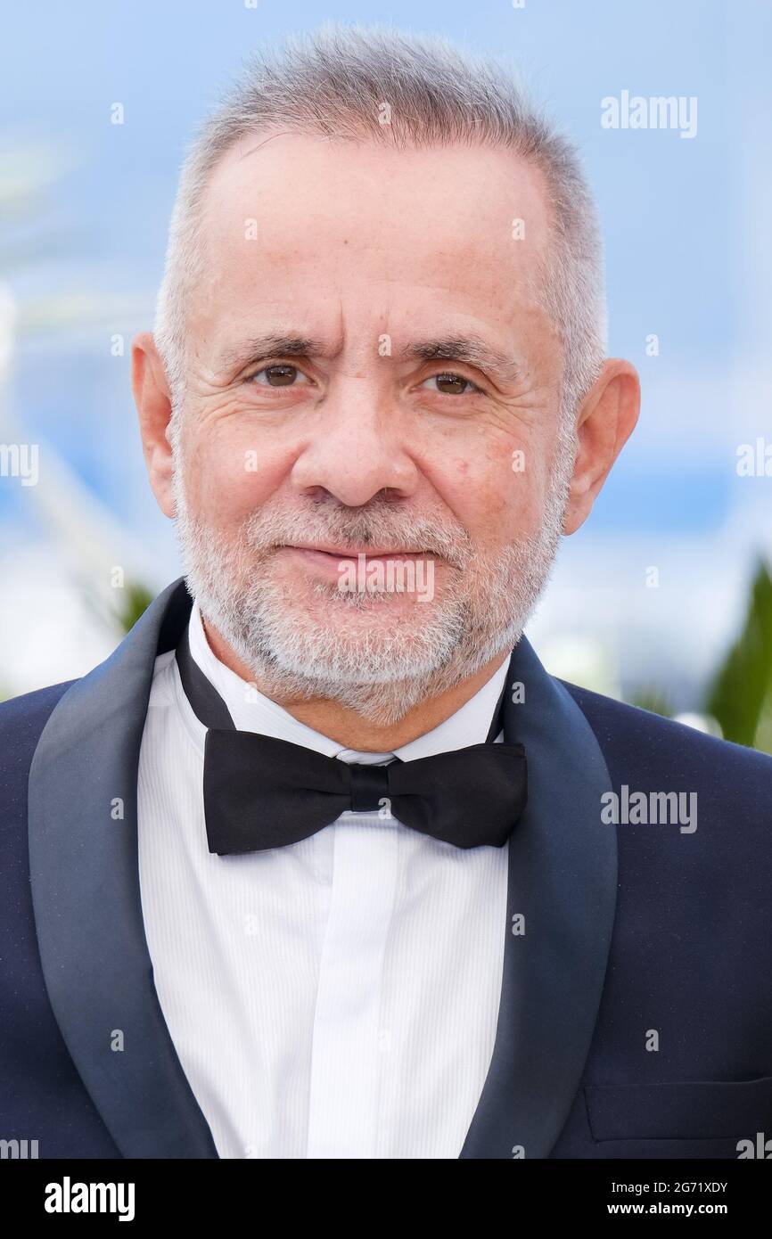 Palais des festival, Cannes, Francia. 9 luglio 2021. Alvaro Guerrero si pone alla Photocall Civil. . Foto di Julie Edwards./Alamy Live News Foto Stock