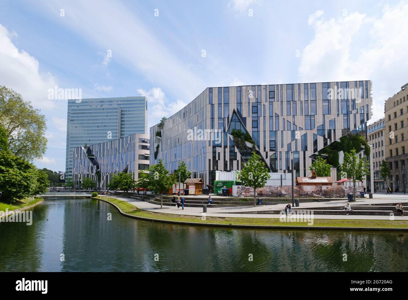 Dreischeibenhaus e Kö-Bogen, Düsseldorf, Nord Reno-Westfalia, Germania, Europa Foto Stock