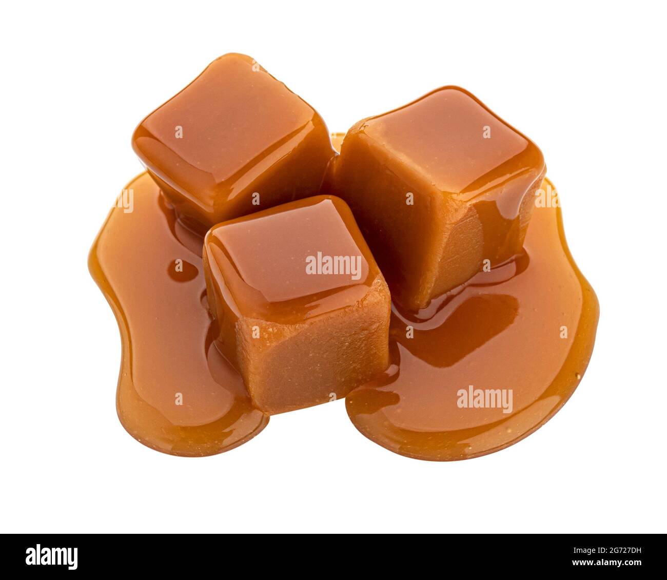 Caramello caramello caramello e salsa al caramello isolato su sfondo bianco Foto Stock