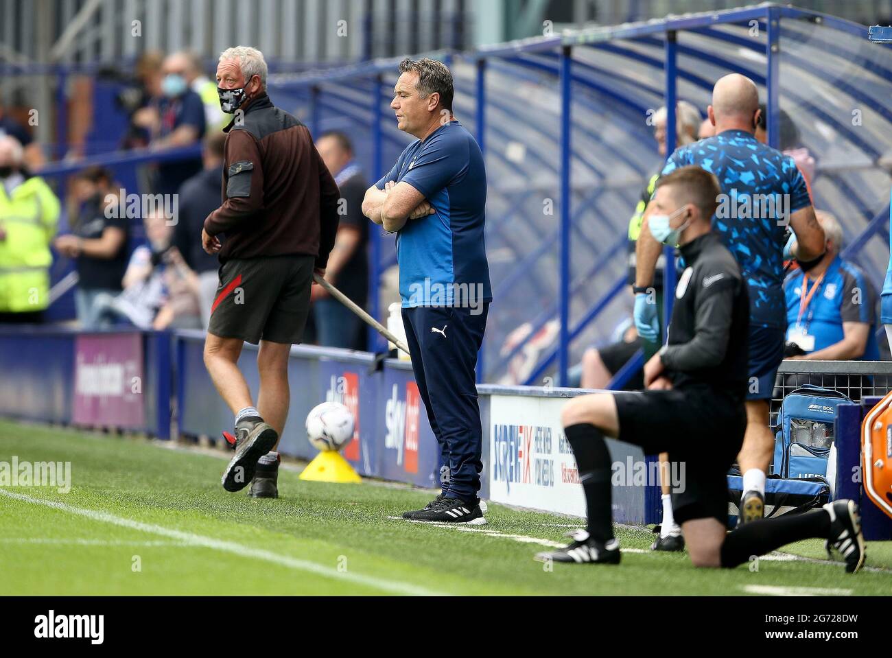 Birkenhead, Regno Unito. 10 luglio 2021. Topolino Mellon, responsabile di Tranmere Rovers, si occupa di questo aspetto. Incontro amichevole pre-stagione, Tranmere Rovers contro Rangers a Prenton Park, Birkenhead, Wirral sabato 10 luglio 2021. Questa immagine può essere utilizzata solo per scopi editoriali. Solo per uso editoriale, è richiesta una licenza per uso commerciale. Nessun uso in scommesse, giochi o un singolo club/campionato/giocatore publications.pic di Chris Stading/Andrew Orchard sports photography/Alamy Live News Credit: Andrew Orchard sports photography/Alamy Live News Foto Stock