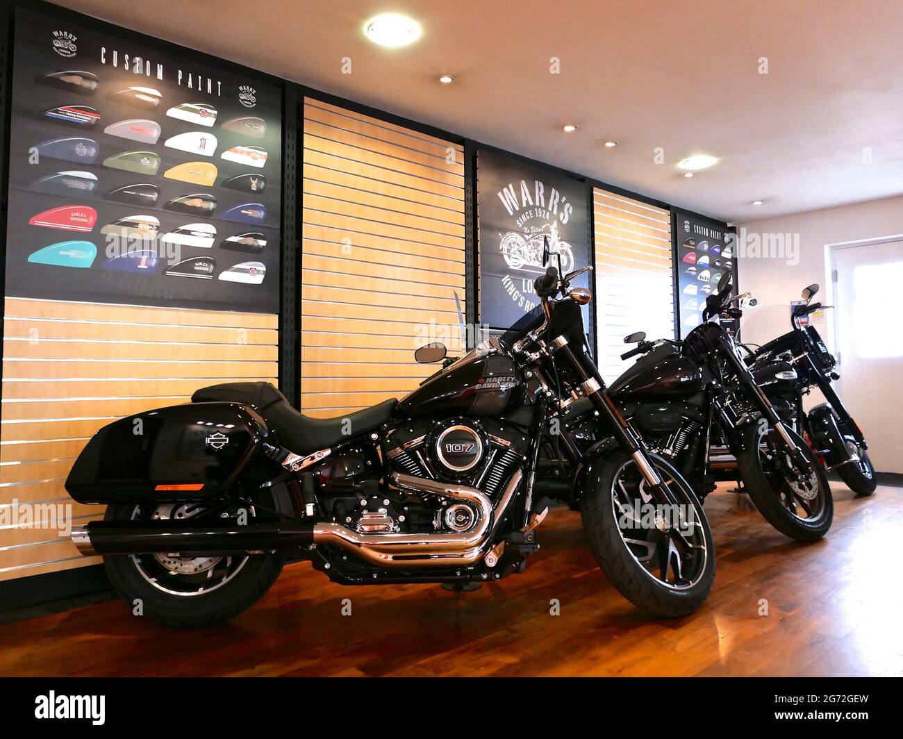Harley-Davidson di Warr è il gruppo di concessionari Harley autorizzato più  vecchio e più grande d'Europa, con due sedi premiate a Londra. Fondata nel  1924, i nostri servizi includono Vendite nuove e