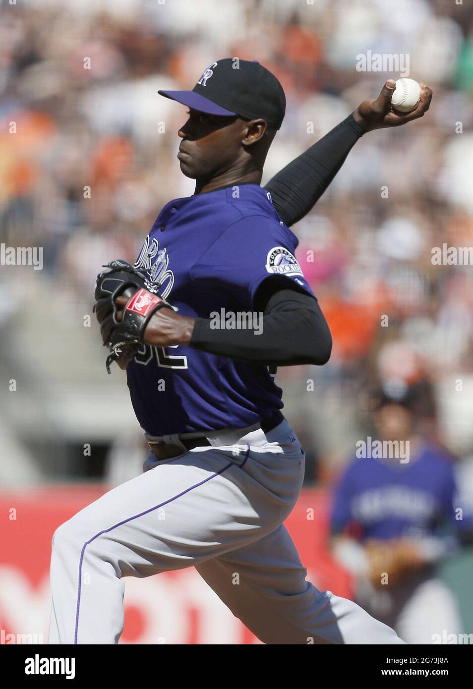 San Francisco, Stati Uniti. 12 Aprile 2014. Il lanciatore di Colorado Rockies LaTroy Hawkins lavora nel nono inning di una vittoria del 1-0 contro i San Francisco Giants all'AT&T Park di San Francisco il 12 aprile 2014. (Foto di Jim Gensheimer/Bay Area News Group/TNS/Sipa USA) Credit: Sipa USA/Alamy Live News Foto Stock