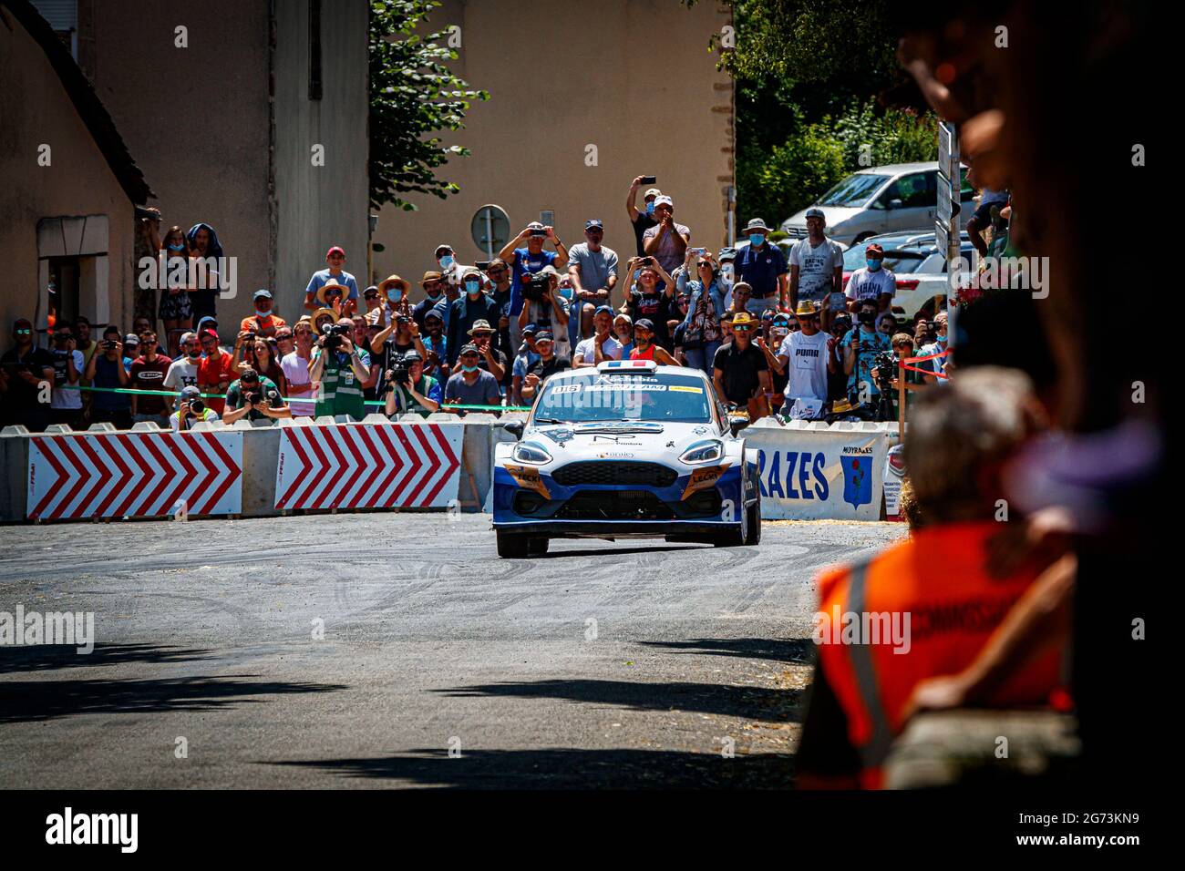 16 GIROUX Luc, LOUP Julien, TM Competition by Racing Lubes, Ford Fiesta, azione durante il Rallye Aveyron Rouergue Occitanie 2021, 3° round del Championnat de France des Rallyes 2021, da Juillet 8 a 10 a Rodez, Francia - Foto Grégory Lenenmand / DPPI Foto Stock