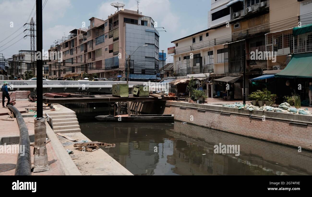 Rinnovamento del Fiume artificiale costruzione del canale Khlong Ong Ang Walking Street attrazioni turistiche Chinatown Bangkok Thailandia Foto Stock